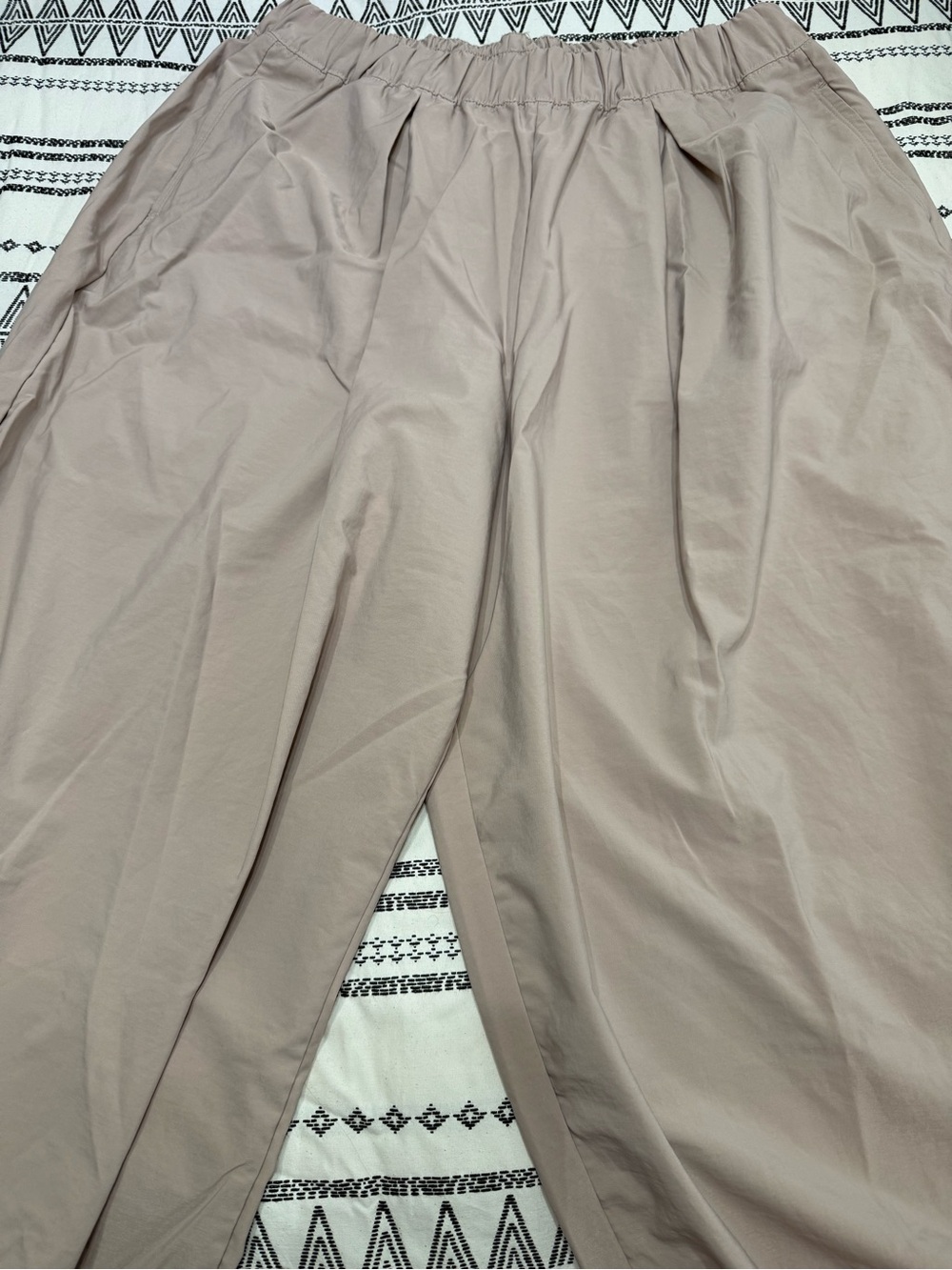 Women’s Relaxed Fit Elastic Waist Pants - Taupe